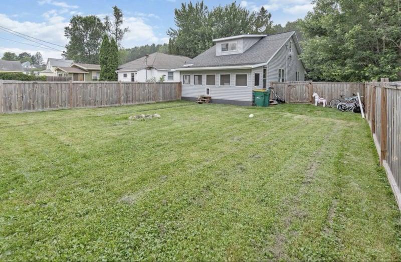 306 Ekman Ave, Marble, MN 55764