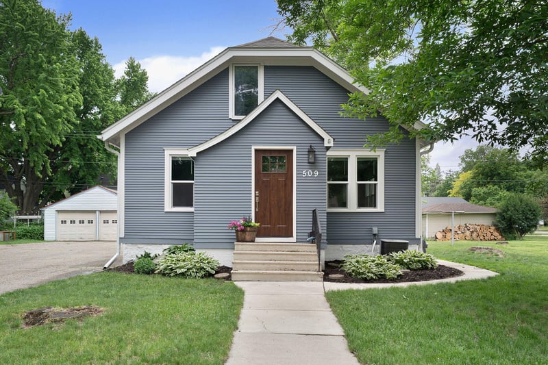 509 E Academy St, Owatonna, MN 55060