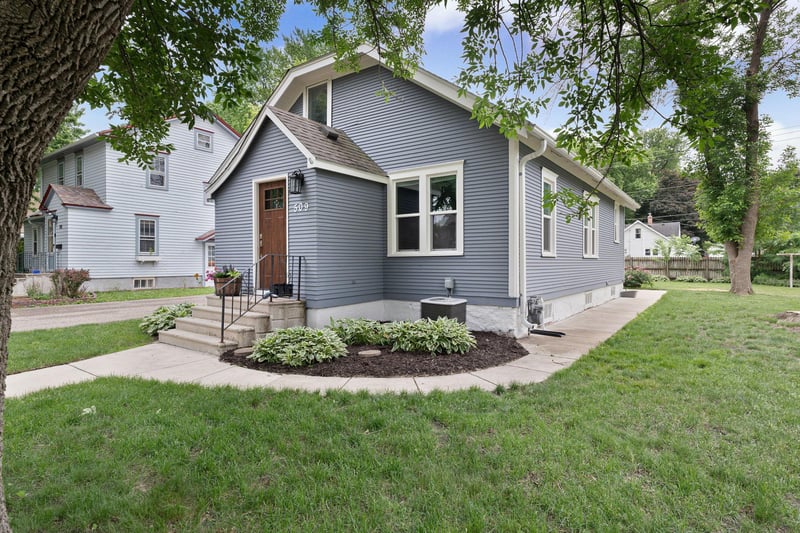 509 E Academy St, Owatonna, MN 55060