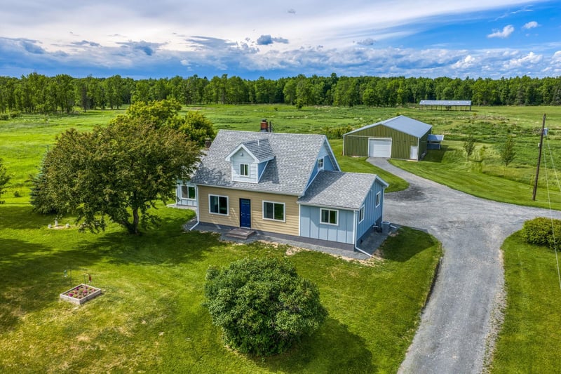 2589 Lindgren Rd NE, Bemidji, MN 56601
