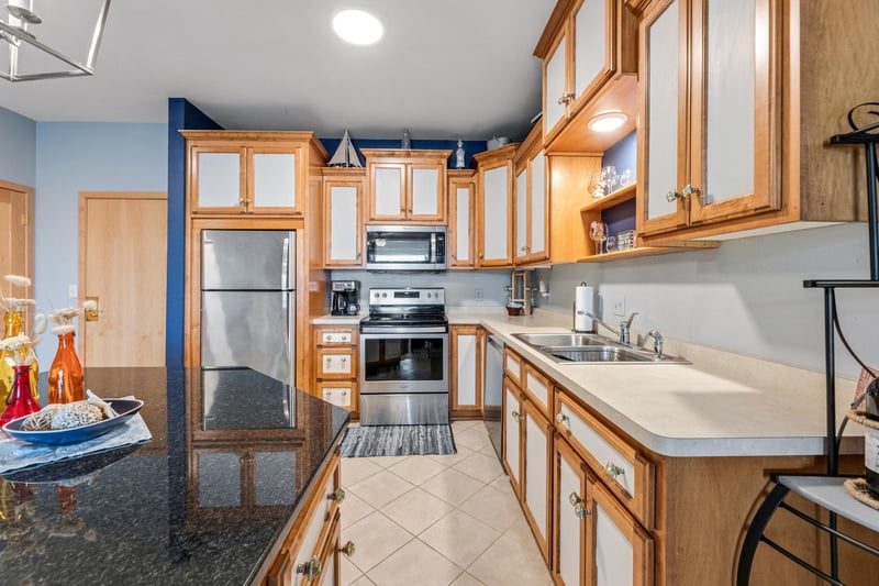1215 N Lakeshore Dr #205, Lake City, MN 55041