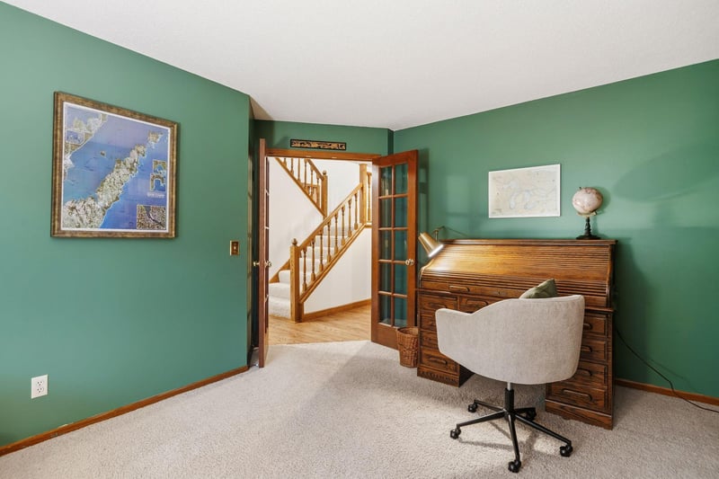 4876 Knottingham Cir, Eagan, MN 55122