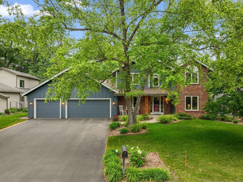 4876 Knottingham Cir, Eagan, MN 55122