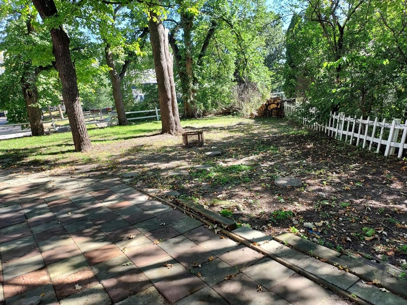 703 N 1st St, Montevideo, MN 56265