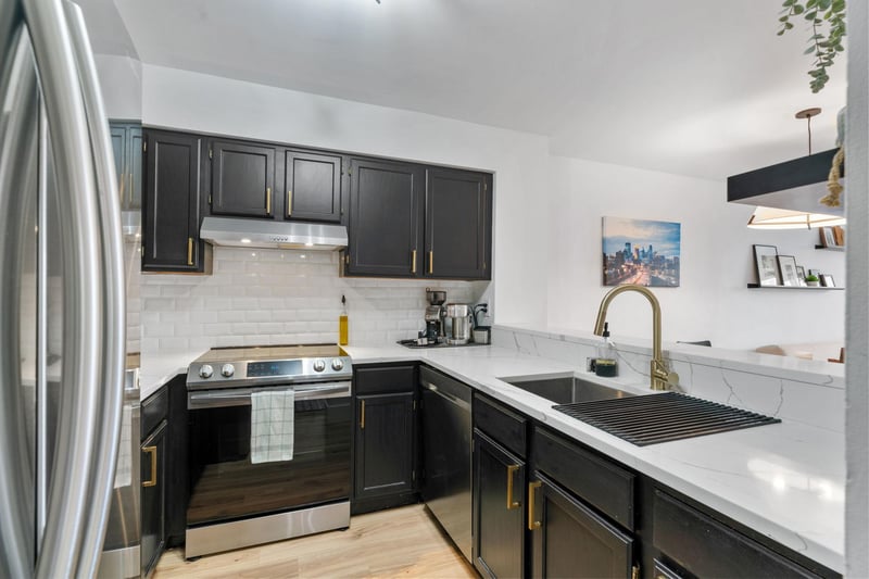 401 S 1st St #503, Minneapolis, MN 55401