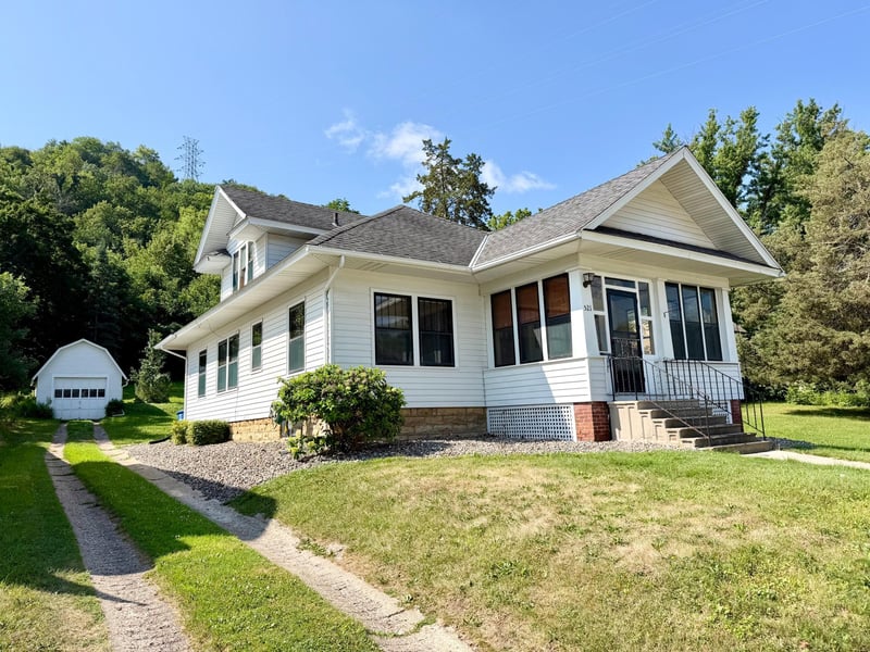 521 E 7th St, Red Wing, MN 55066