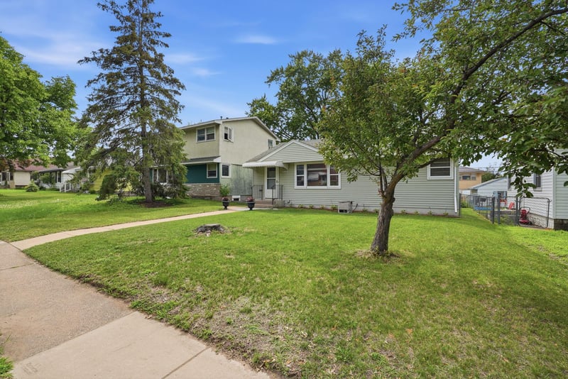 5132 4th St NE, Columbia Heights, MN 55421
