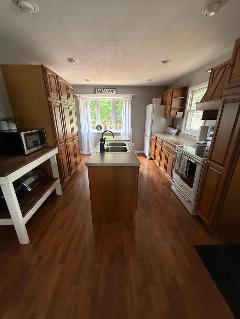 101 Parker Ln, Redwood Falls, MN 56283