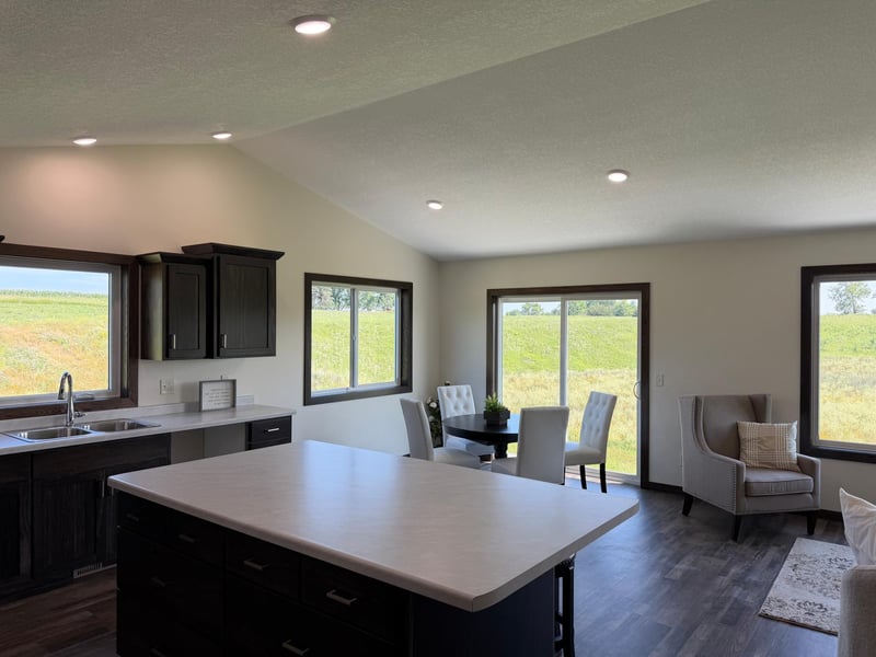7 Cottonwood Lake Blvd, Windom, MN 56101