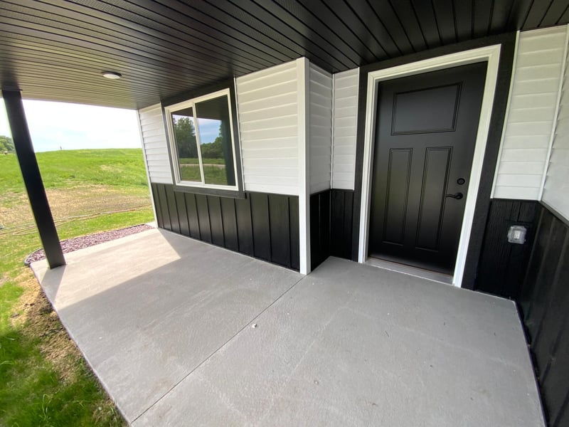 7 Cottonwood Lake Blvd, Windom, MN 56101