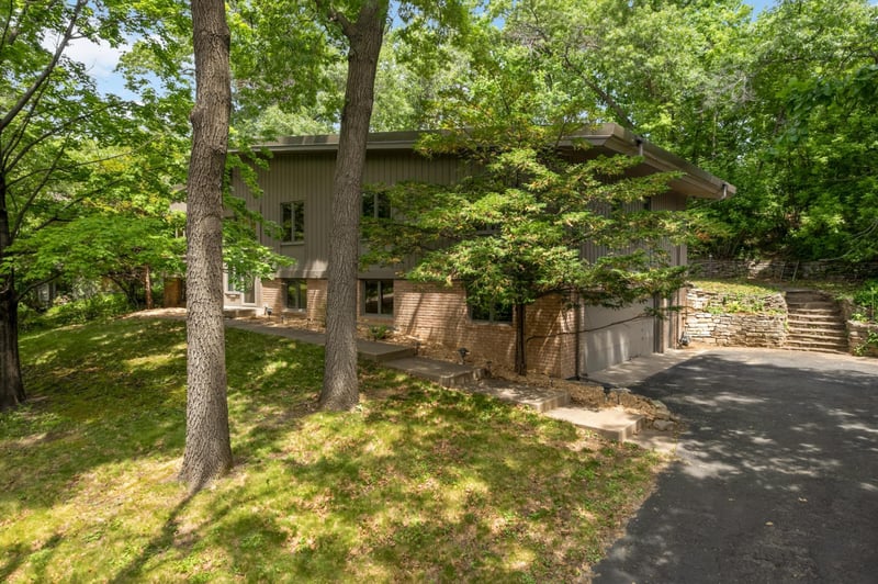 4336 Avondale Rd, Golden Valley, MN 55416