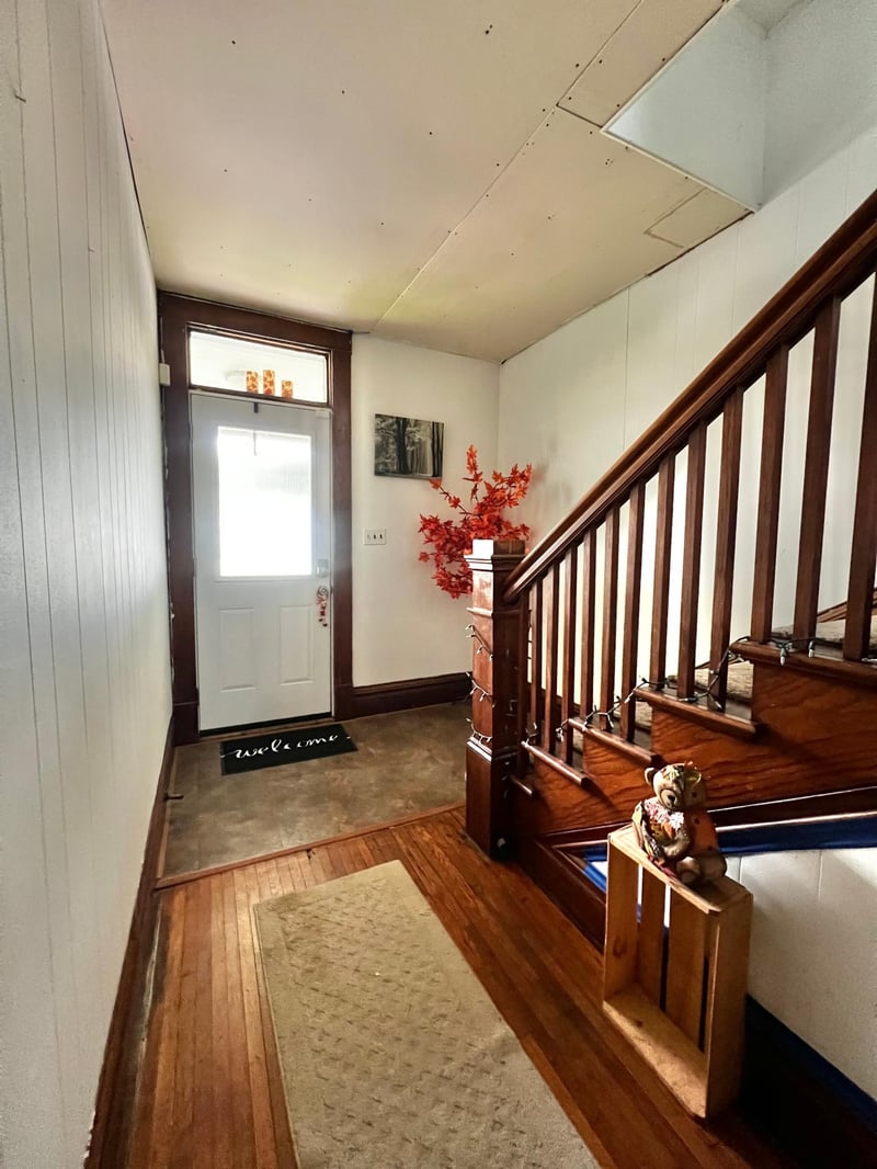 313 E 5th St, Redwood Falls, MN 56283