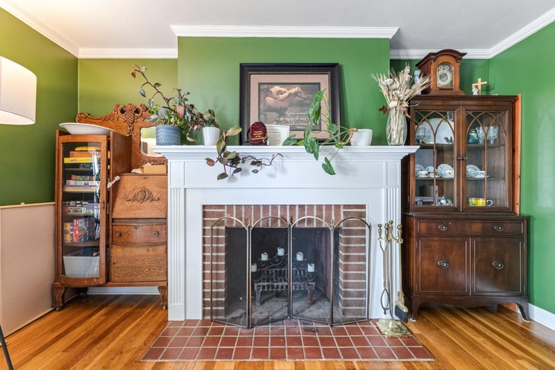 714 S Marshall St, Caledonia, MN 55921