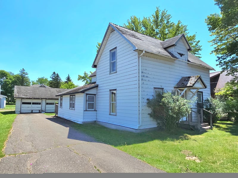540 5th Ave S, Isle, MN 56342