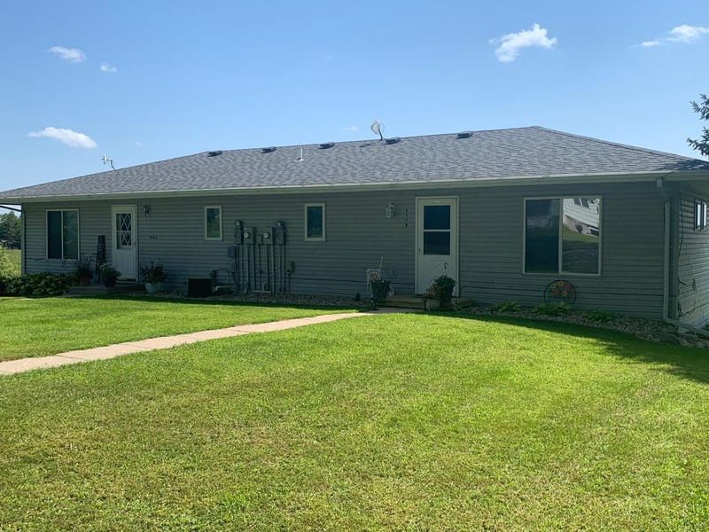850 30th Ave NW, Willmar, MN 56201