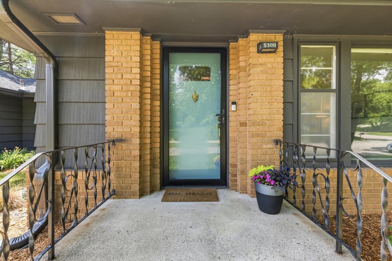 5308 Ayrshire Blvd, Edina, MN 55436