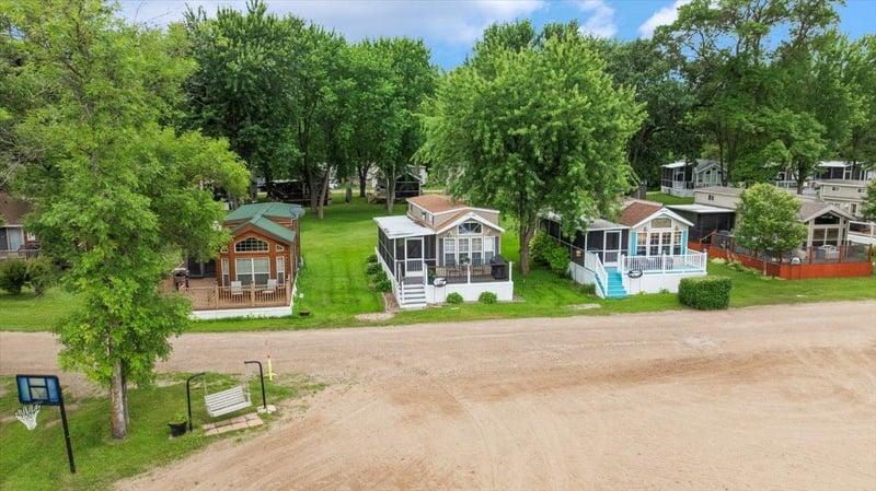 18096 Browns Lake Rd, Richmond, MN 56368