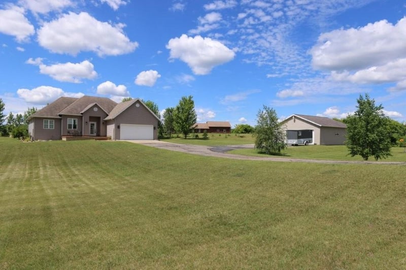 46219 Little Pine Loop, Perham, MN 56573