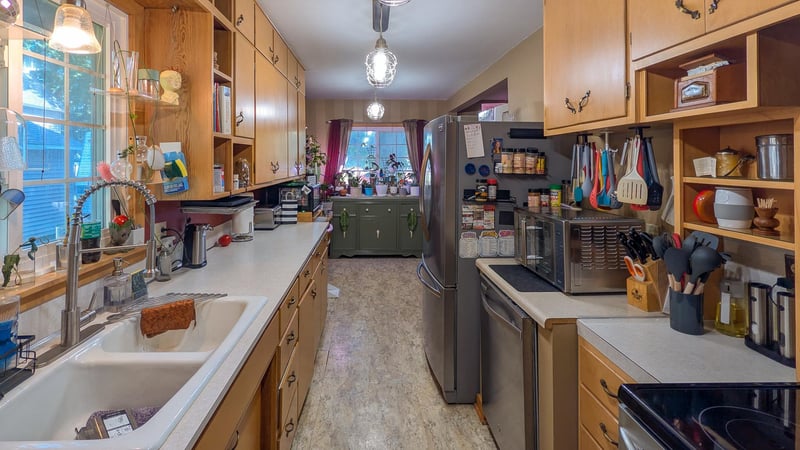 350 Thurman St, Wells, MN 56097