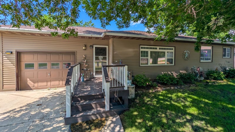 350 Thurman St, Wells, MN 56097