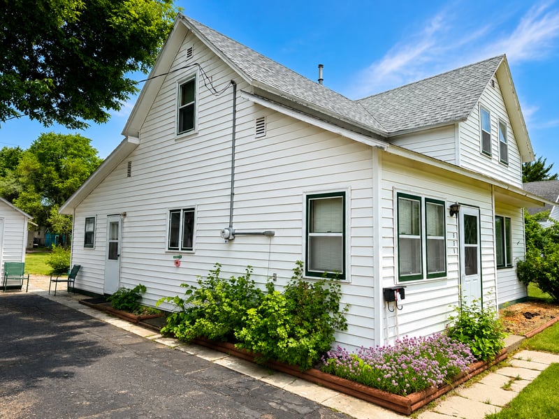 535 1st Ave N, Perham, MN 56573