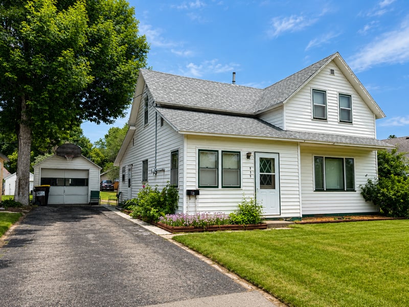 535 1st Ave N, Perham, MN 56573