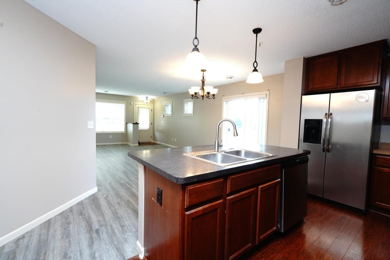 15615 60th Ave N, Plymouth, MN 55446