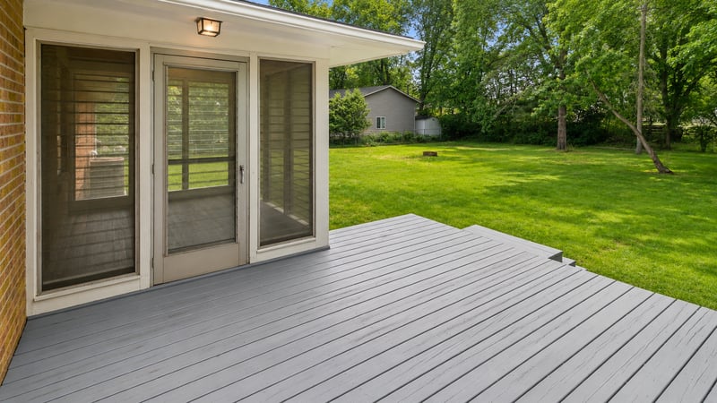 1985 Prosperity Rd, Maplewood, MN 55109