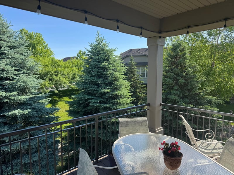10788 Lyndale Bluffs Trl, Bloomington, MN 55420