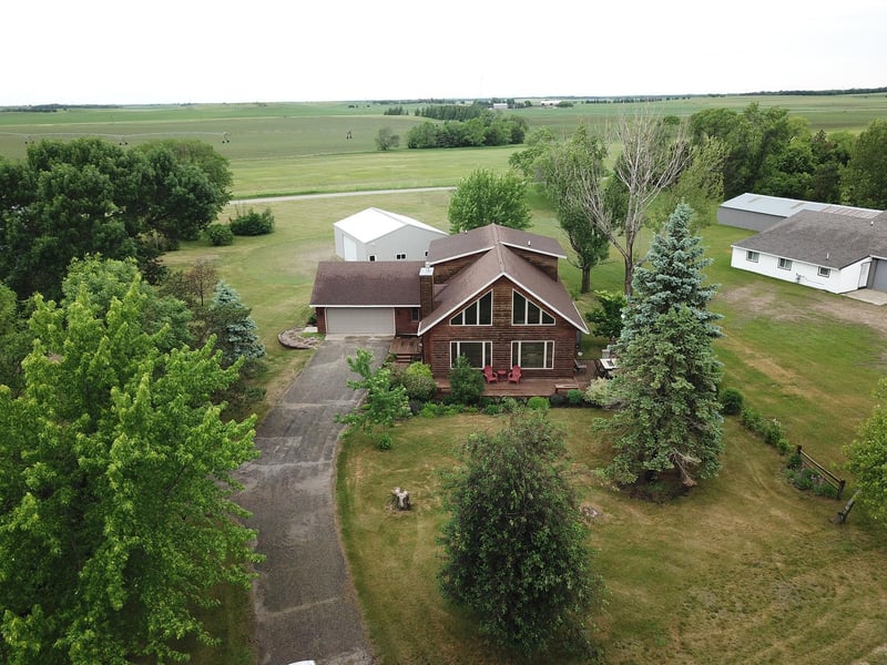 708 N Shore Dr, Battle Lake, MN 56515