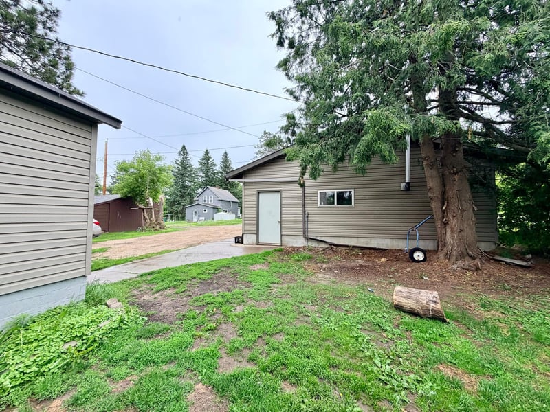 206 Gunn St, Coleraine, MN 55722