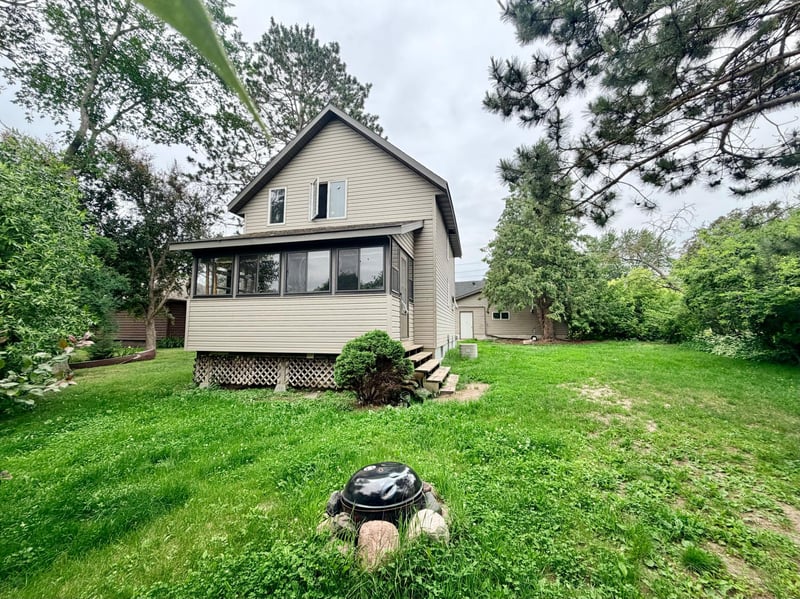 206 Gunn St, Coleraine, MN 55722
