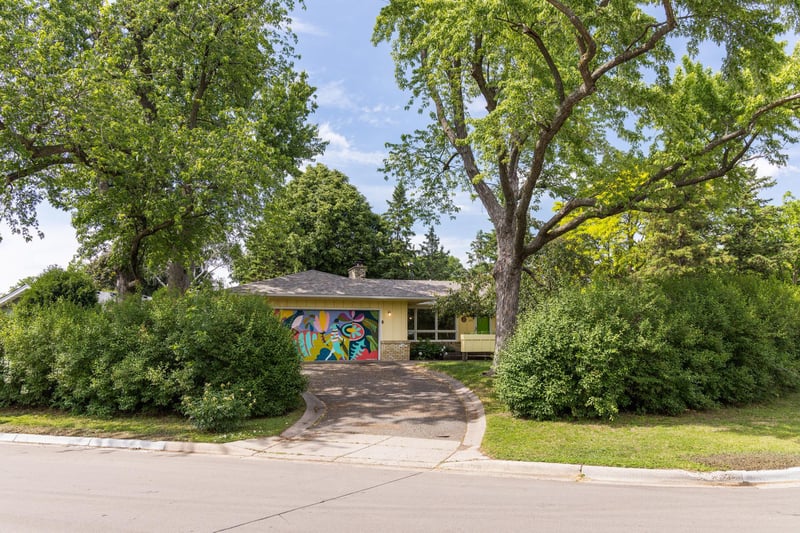 1953 Summer St, Falcon Heights, MN 55113