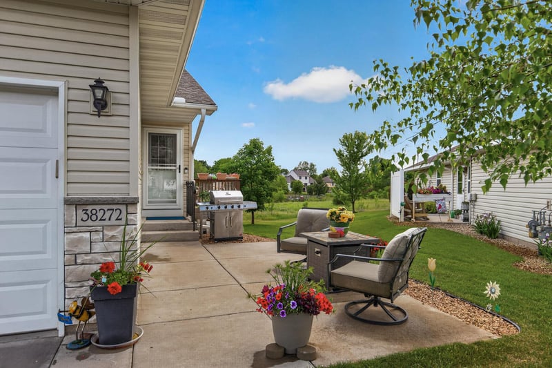 38272 Explorer Cir, North Branch, MN 55056