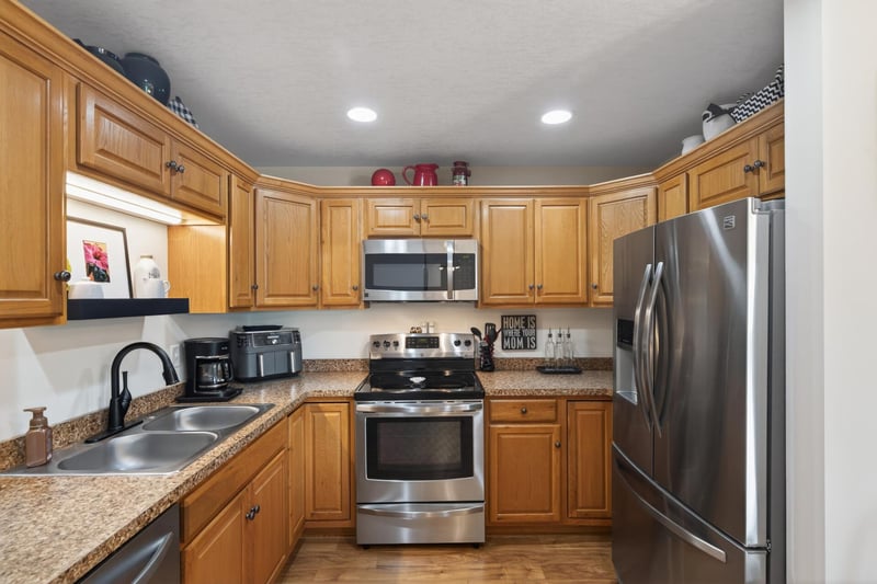 38272 Explorer Cir, North Branch, MN 55056