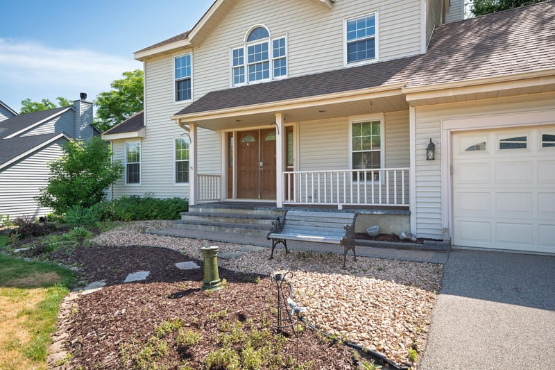 12640 Edinborough Cir, Apple Valley, MN 55124