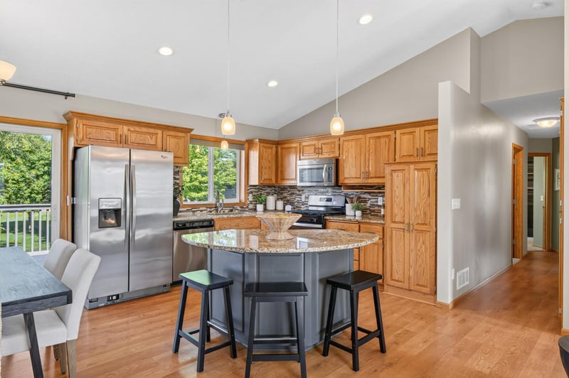13745 Wellstead Dr, Rogers, MN 55374