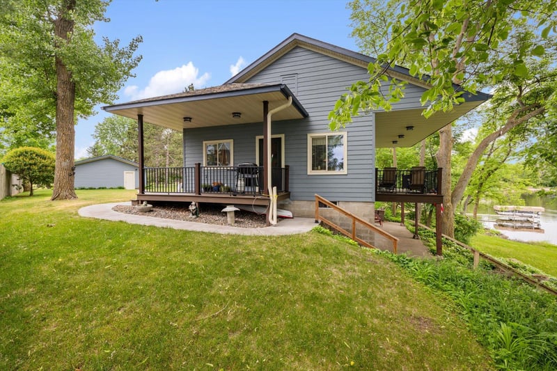 10421 Park Cir, Pine City, MN 55063