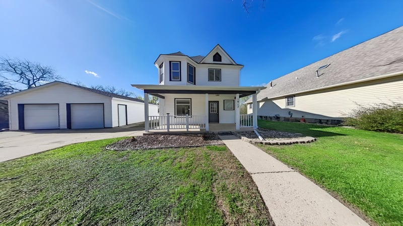 1017 Pine St, Dawson, MN 56232