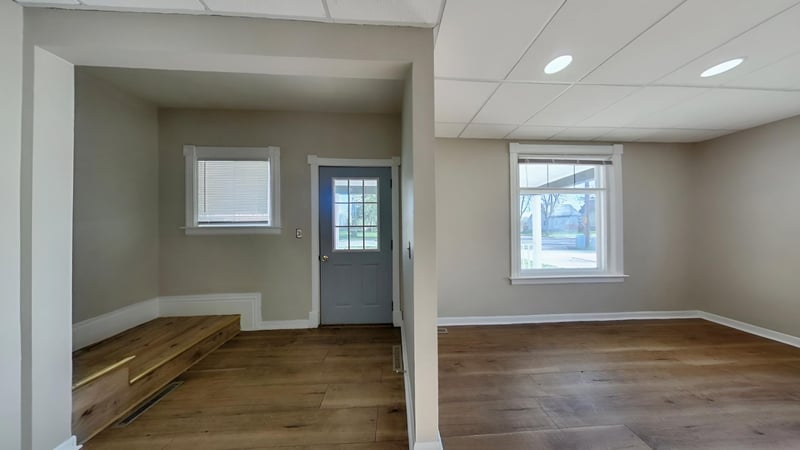 1017 Pine St, Dawson, MN 56232