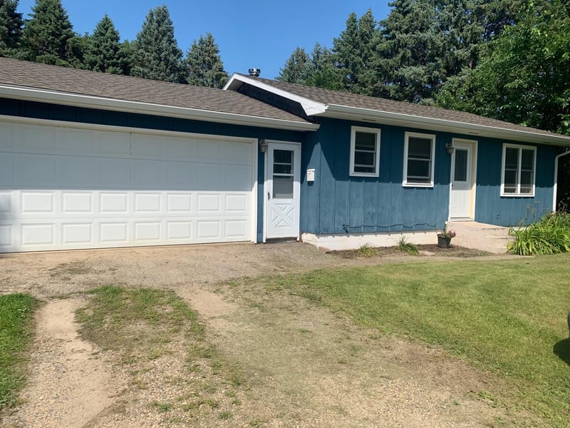 748-750 30th Ave NW, Willmar, MN 56201