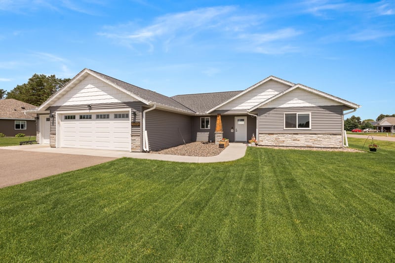 14890 Weston Cir, Little Falls, MN 56345