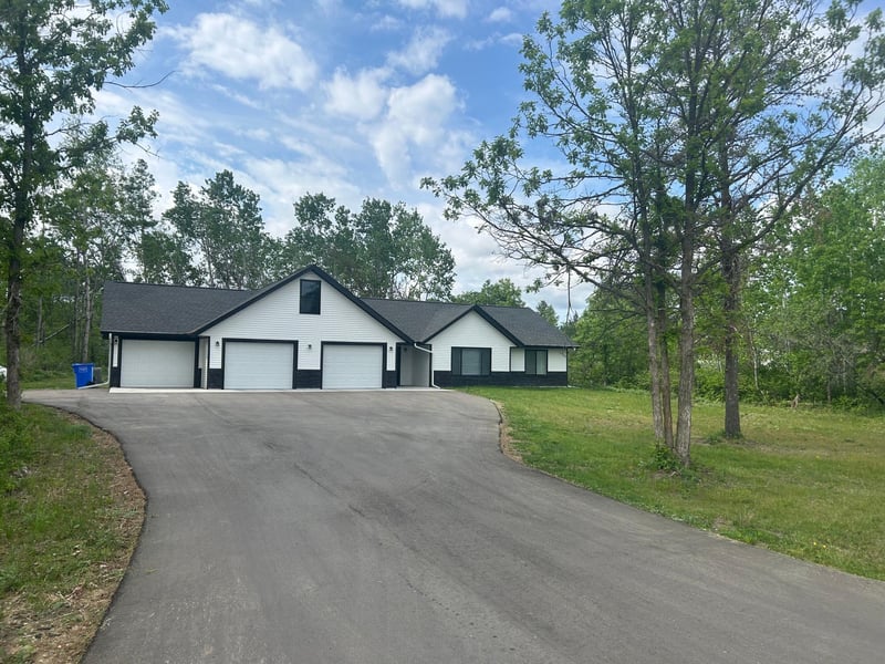 6000 Midvalley Ln NW, Bemidji, MN 56601
