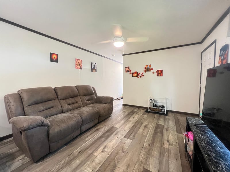 517 Begonia Ln, Altoona, WI 54720