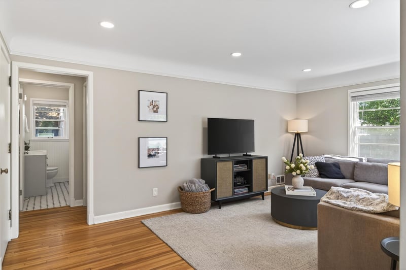 5933 York Ave S, Edina, MN 55410