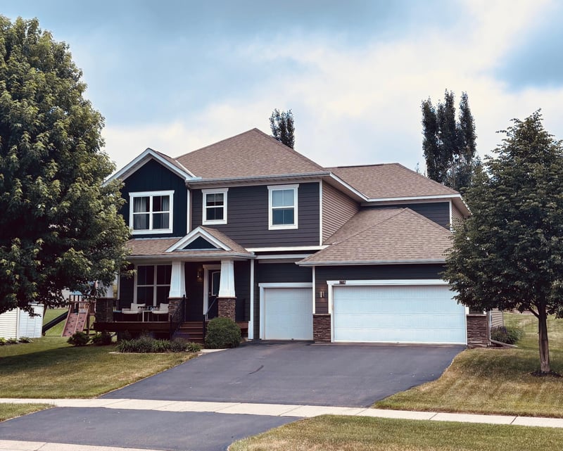 9607 212th St, Lakeville, MN 55044