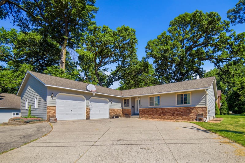 1060 Cherry St, Owatonna, MN 55060