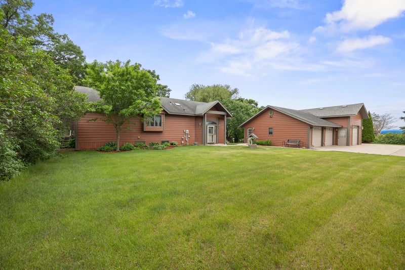 22264 County Road 43, Richmond, MN 56368