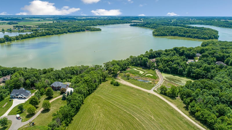 3658 Millersburg Blvd, Faribault, MN 55021