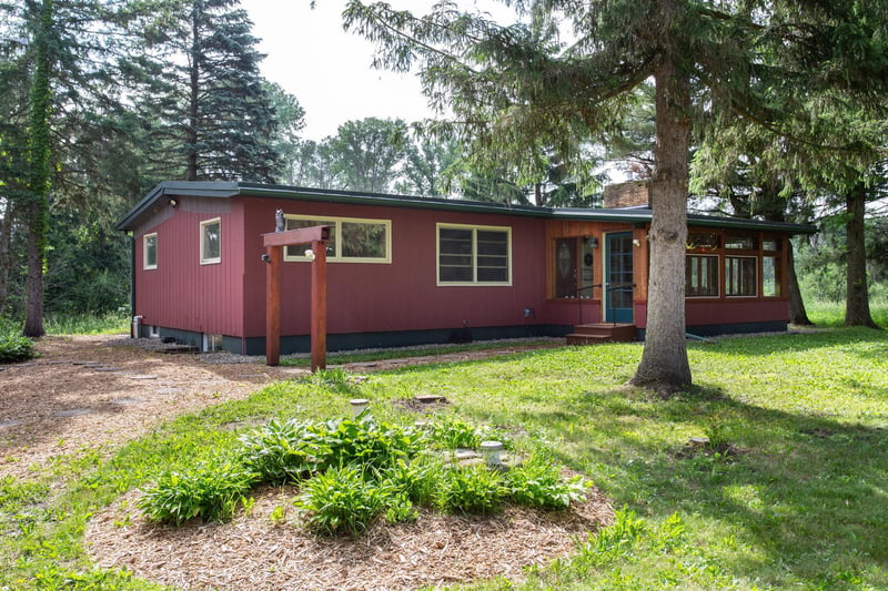N8514 850th St, River Falls, WI 54022